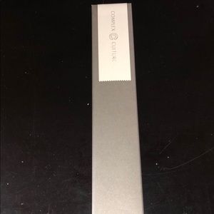 Complex Culture contour brush